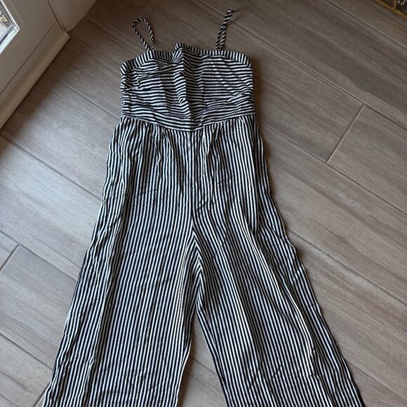NWT Black & White Striped One-Piece Jumpsuit - XL - Picture 2 of 6